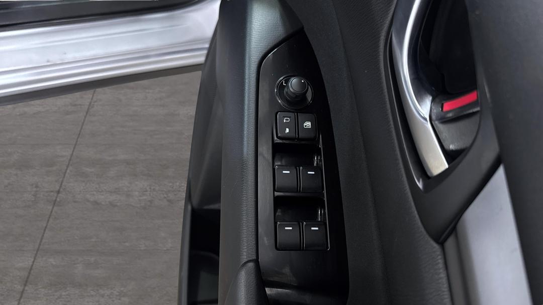 2023 Mazda CX-5 G20 Maxx (FWD), Automatic, 68399 km, Drivers Side Door Panel Controls