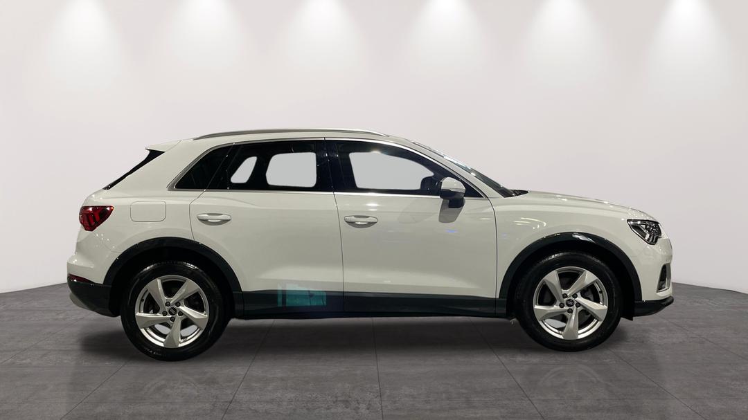 2021 Audi Q3 35 Tfsi, Automatic, 44475 km, Right Side View