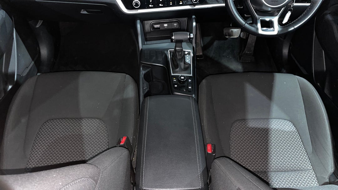 2024 Kia Sportage S (FWD), Automatic, 43588 km, Center Console