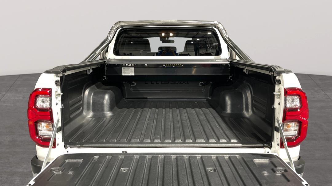 2022 Toyota Hilux Sr5 (4x4), Automatic, 31853 km, Boot Inside View