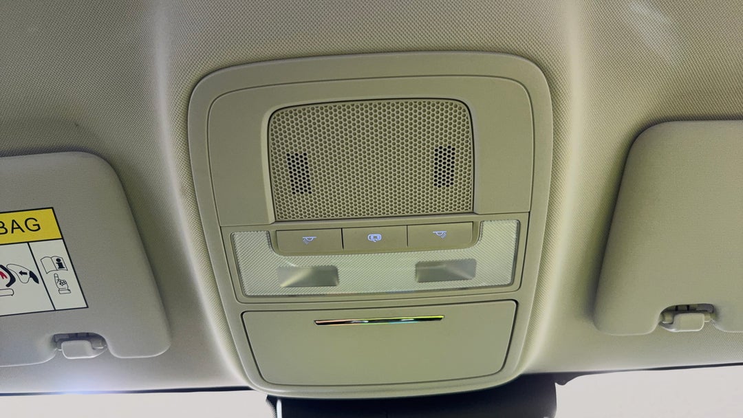 On-Roof Controls/Sunglass holder