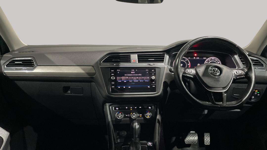 2018 Volkswagen Tiguan 110 Tdi Comfortline, Automatic, 85903 km, Dashboard View