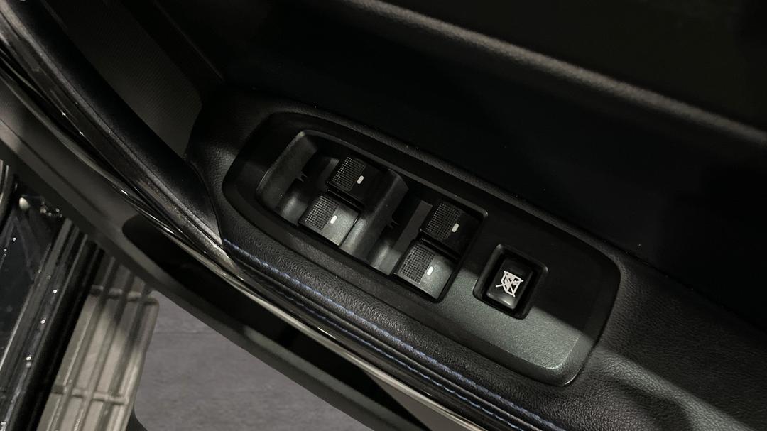 2022 Ford Everest Sport (4WD), Automatic, 60239 km, Drivers Side Door Panel Controls