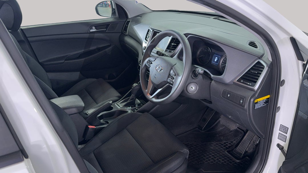 2016 Hyundai Tucson Active (fwd), Automatic, 130154 km, Right Side Front Door Cabin View