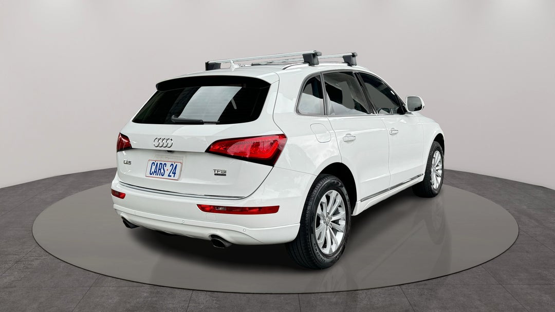 Right Back Diagonal (45- Degree) View