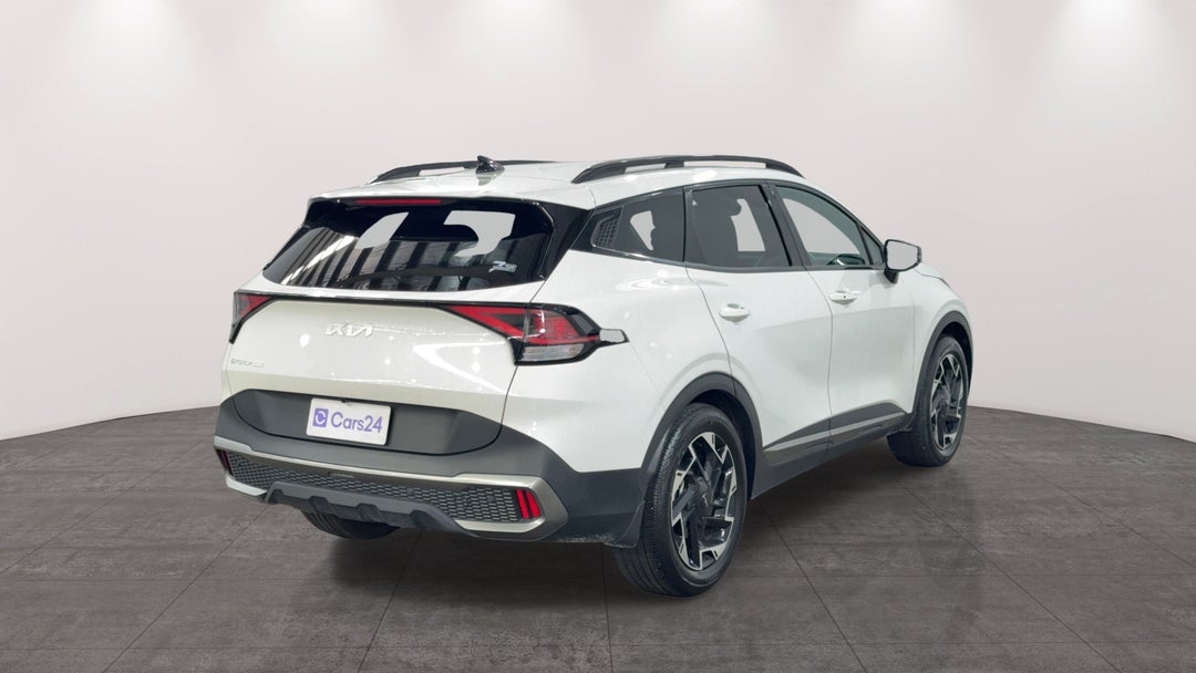 Right Back Diagonal (45- Degree) View