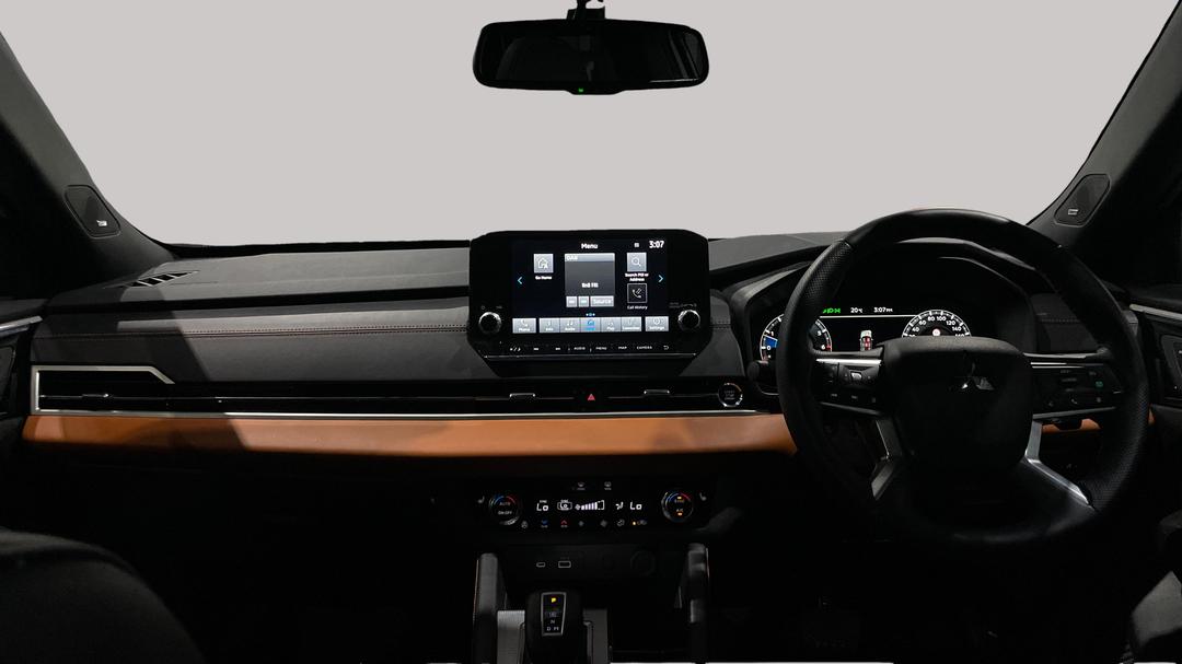 2024 Mitsubishi Outlander Exceed Tourer 7 Seat (AWD), Automatic, 31977 km, Dashboard View