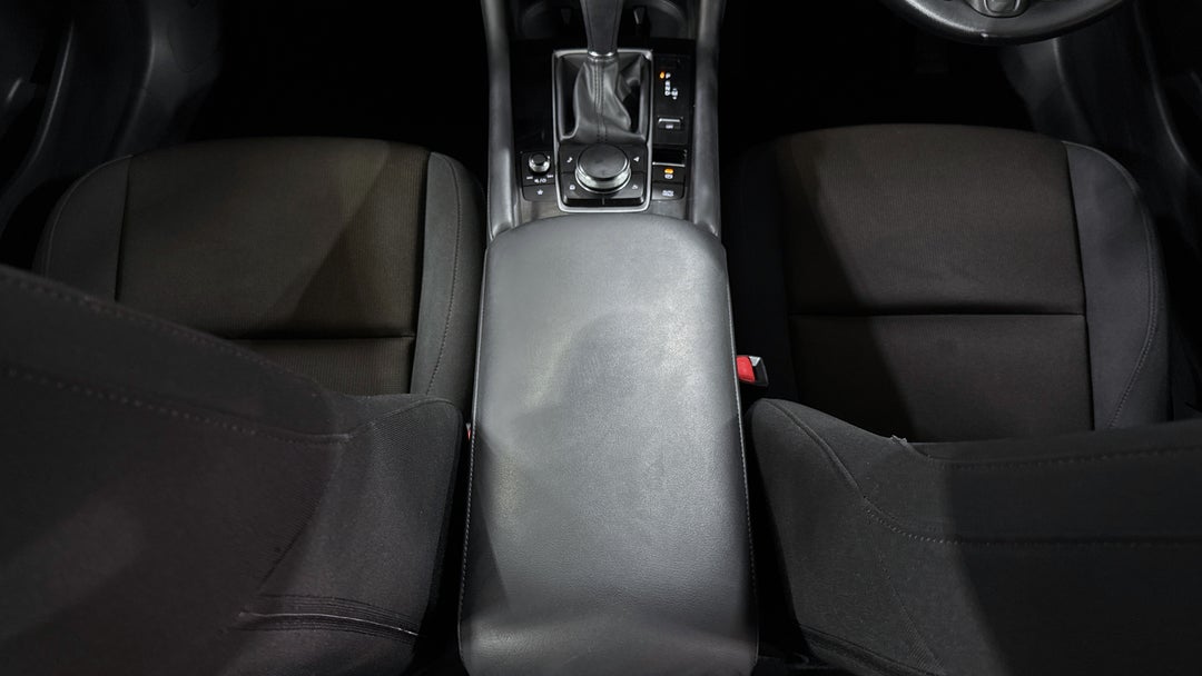 2021 Mazda 3 G20 Pure, Automatic, 60800 km, Center Console