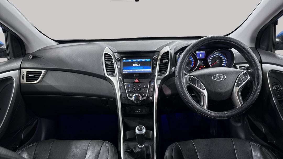 2016 Hyundai i30 Active X, Manual, 74462 km, Dashboard View