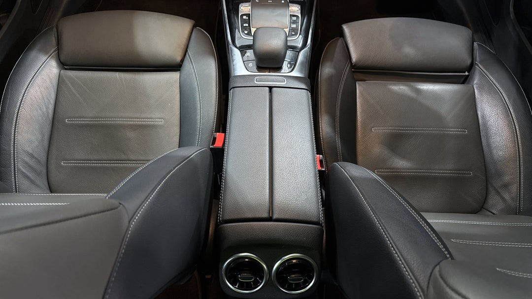 2019 Mercedes-amg A35 4matic, Automatic, 40191 km, Center Console