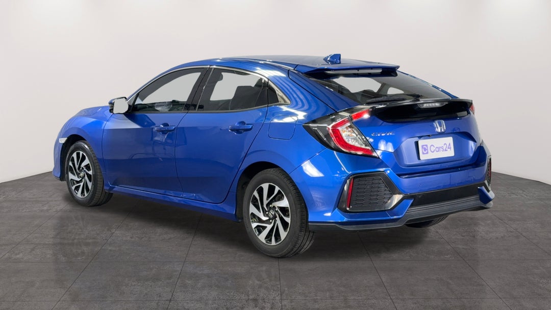 Left Back Diagonal (45- Degree) View