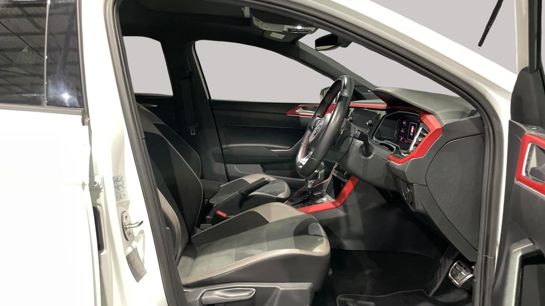 2018 Volkswagen Polo Gti, Automatic, 80626 km, Right Side Front Door Cabin View