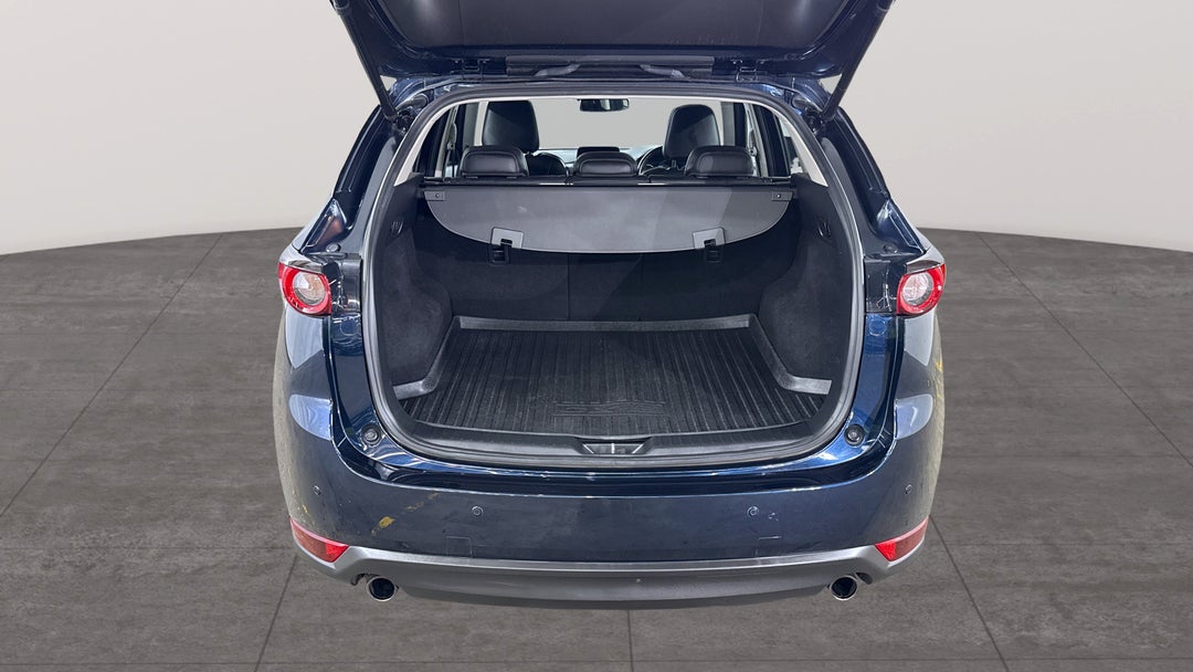 2017 Mazda CX-5 Gt (4x4), Automatic, 70006 km, Boot Inside View