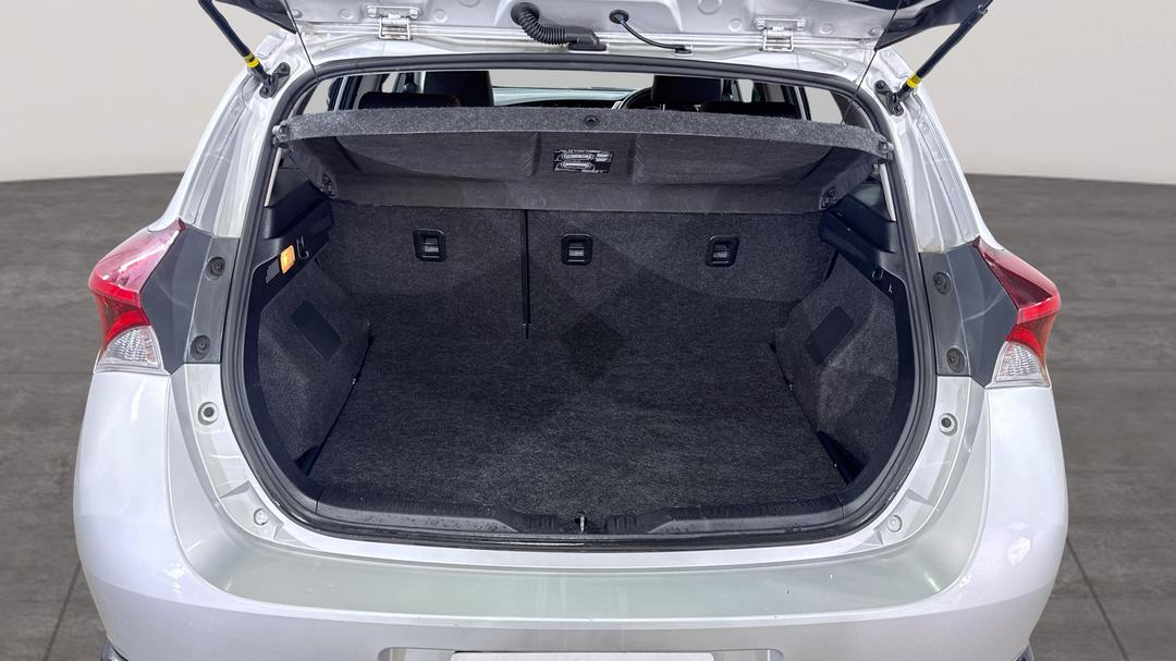 2016 Toyota Corolla Ascent Sport, Automatic, 99569 km, Boot Inside View