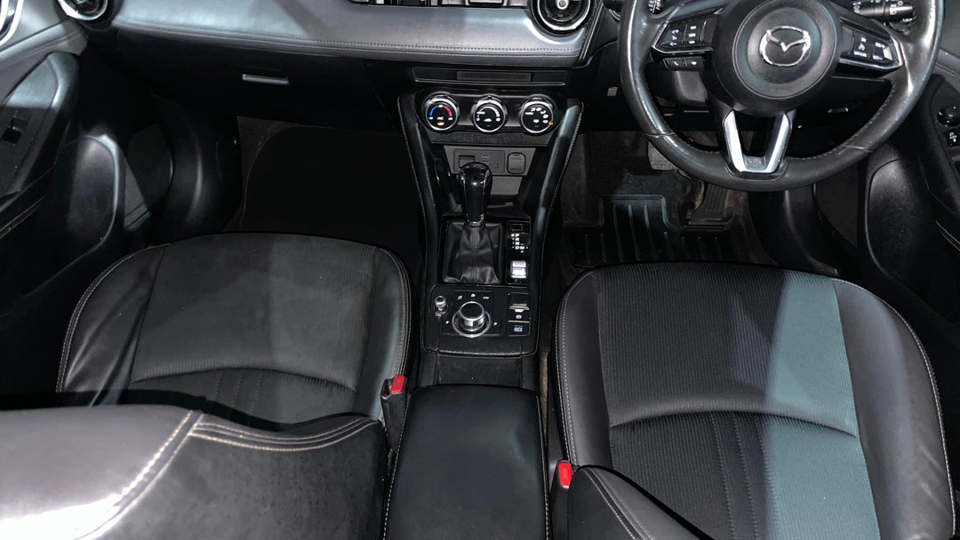 2019 Mazda CX-3 S Touring (FWD), Automatic, 152818 km, Center Console