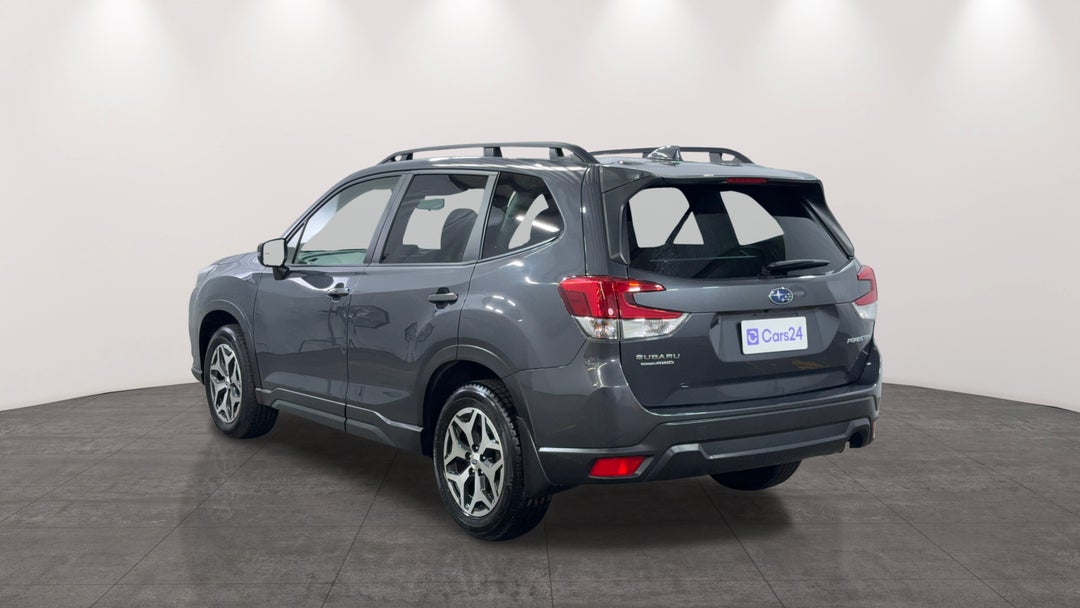 Left Back Diagonal (45- Degree) View