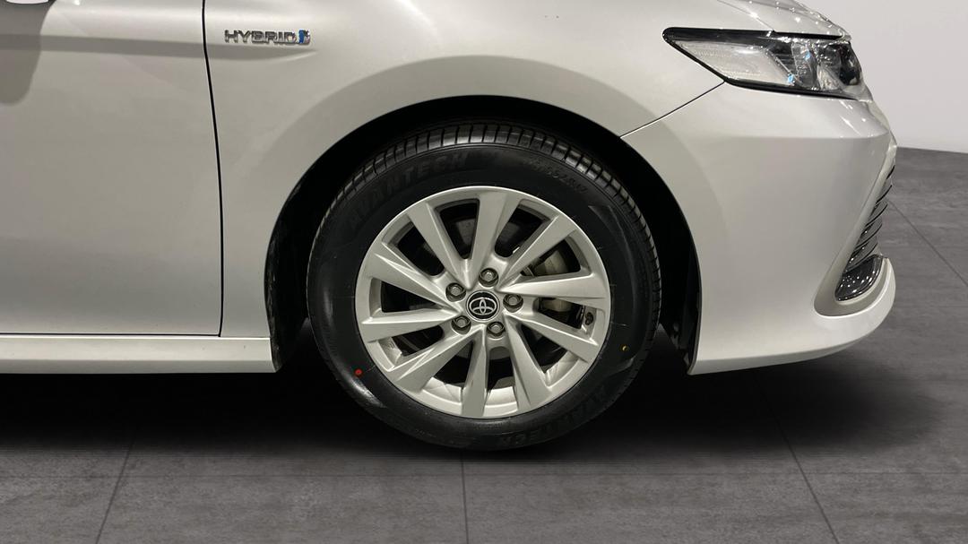 2023 Toyota Camry Ascent Hybrid, Automatic, 46269 km, Right Front Wheel