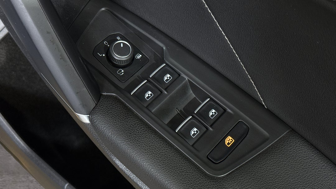 2018 Volkswagen Tiguan Allspace 162 Tsi Highline, Automatic, 82568 km, Drivers Side Door Panel Controls