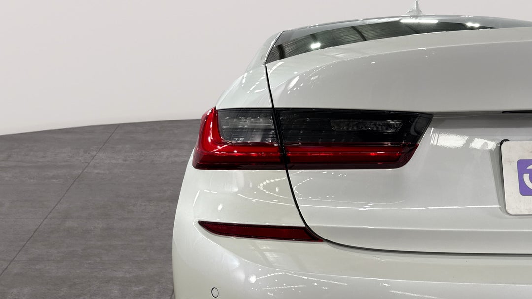 2021 BMW 3 30e M Sport Phev, Automatic, 48061 km, Badge (Boot Left Side)