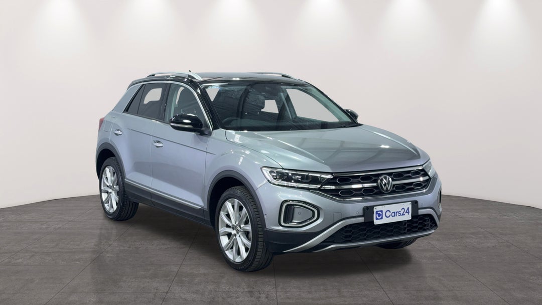 Right Front Diagonal (45- Degree) View