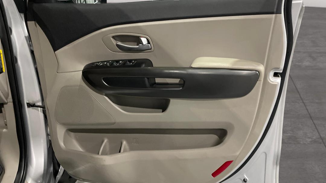 2019 Kia Carnival S, Automatic, 61471 km, Speaker View