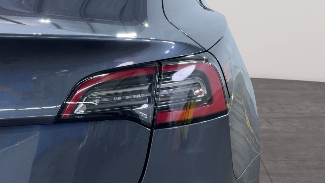 2021 Tesla Model 3 Standard Range Plus Rwd, Automatic, 69921 km, Badge (Boot Right Side)