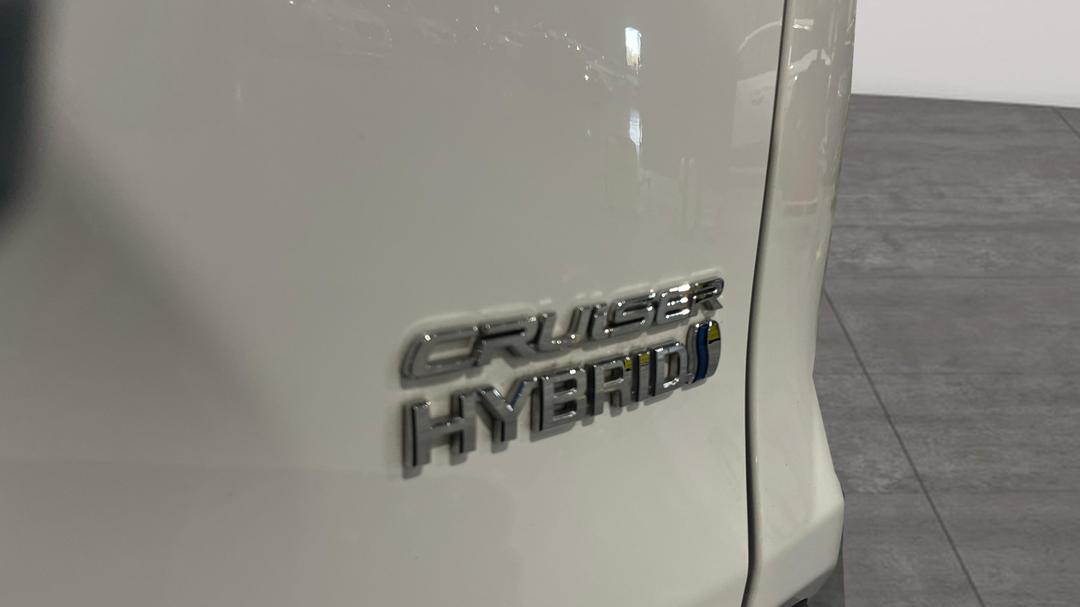 2021 Toyota RAV4 Cruiser (AWD) Hybrid, Automatic, 64602 km, Badge (Boot Right Side)