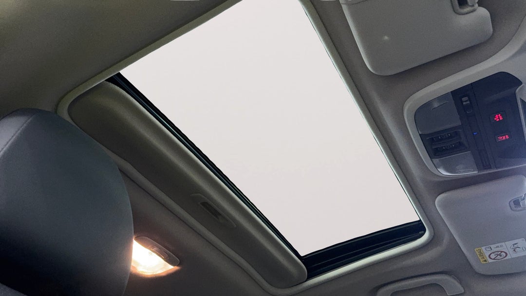 Interior Sunroof/Moonroof