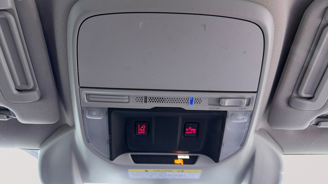 On-Roof Controls/Sunglass holder