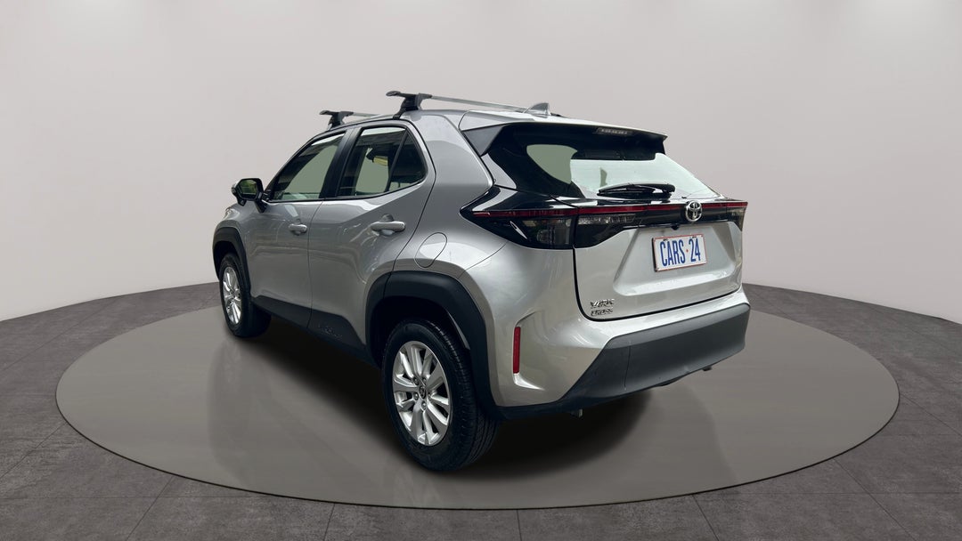 Left Back Diagonal (45- Degree) View