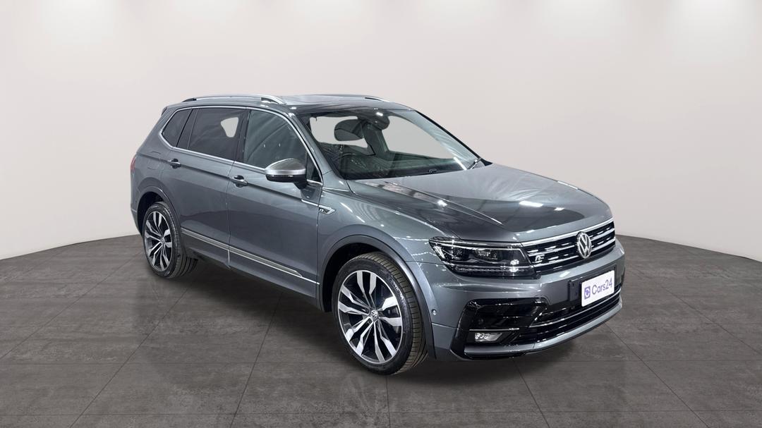 2019 Volkswagen Tiguan Allspace 162 Tsi Highline, Automatic, 63317 km, Right Front Diagonal (45- Degree) View
