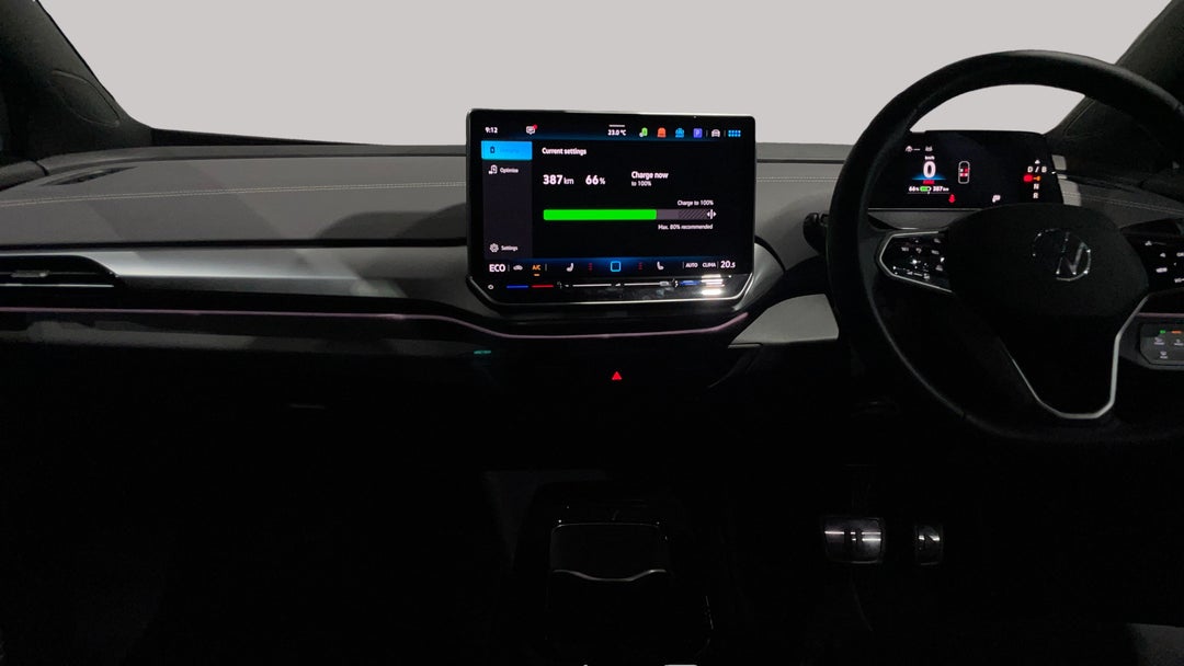 2025 Volkswagen Id.4 Pro, Automatic, 6405 km, Dashboard View