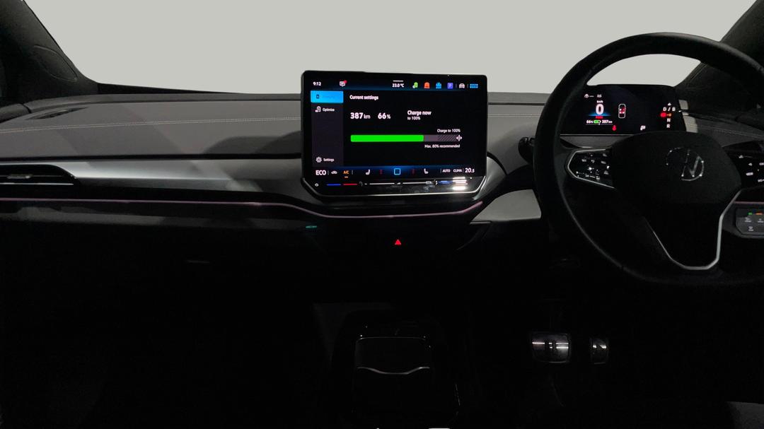2025 Volkswagen Id.4 Pro, Automatic, 6405 km, Dashboard View