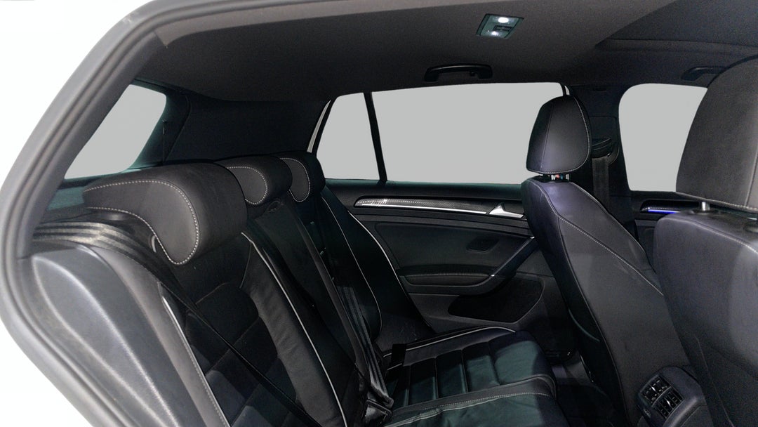 2019 Volkswagen Golf R, Automatic, 115230 km, Right Side Rear Door Cabin View