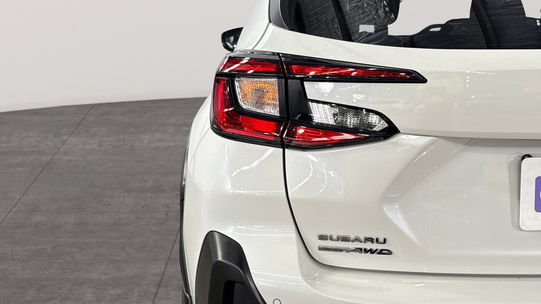 2024 Subaru Crosstrek AWD 2.0l, Automatic, 24249 km, Badge (Boot Left Side)