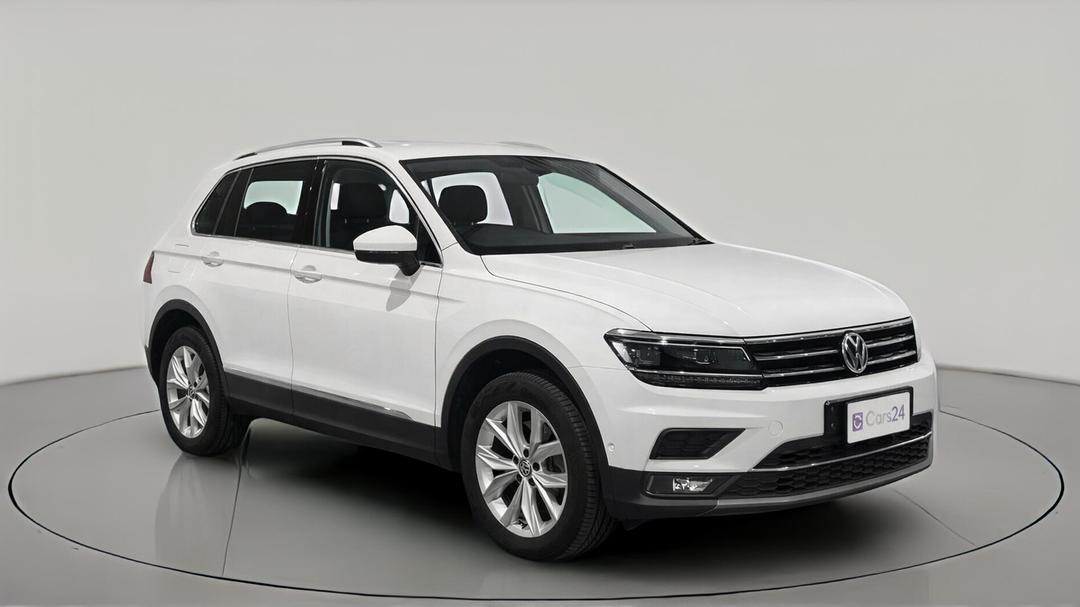 2017 Volkswagen Tiguan 162 Tsi Highline, Automatic, 112800 km, Right Front Diagonal (45- Degree) View