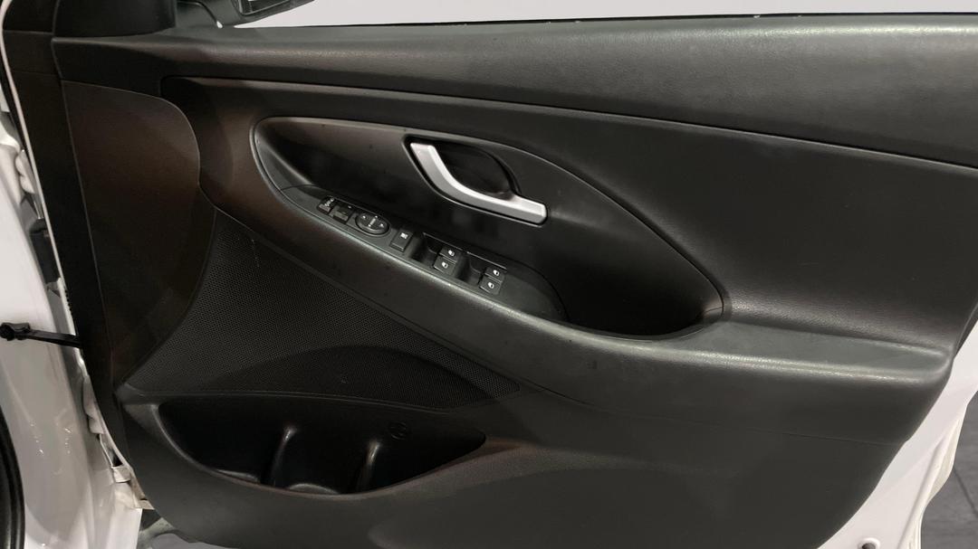 2019 Hyundai i30 Active, Automatic, 147892 km, Speaker View
