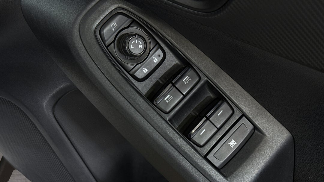 2024 Subaru Crosstrek AWD 2.0l, Automatic, 17776 km, Drivers Side Door Panel Controls