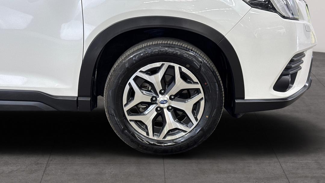 2024 Subaru Forester 2.5i (AWD), Automatic, 50647 km, Right Front Wheel