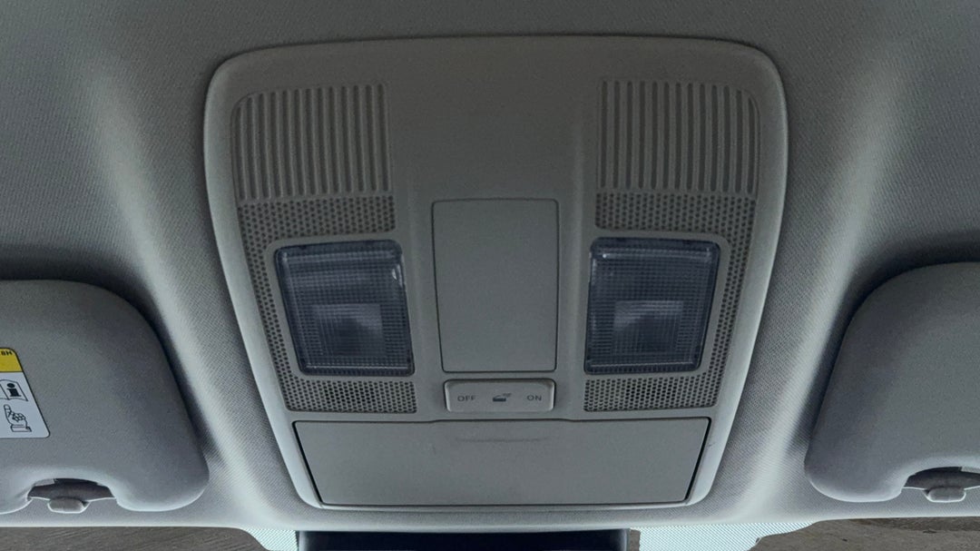 On-Roof Controls/Sunglass holder