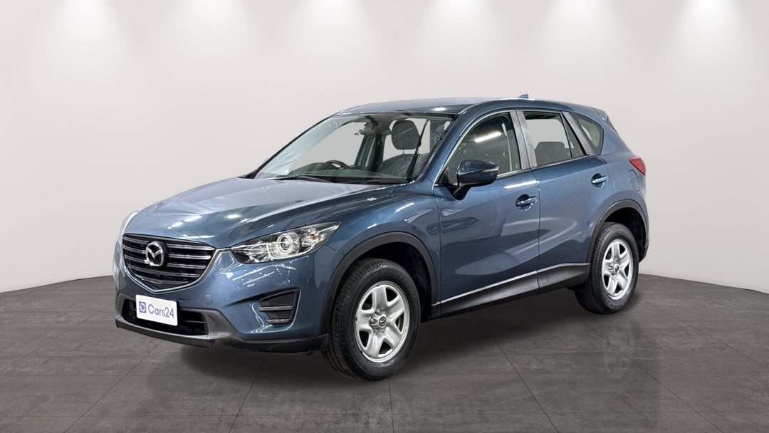 2015 Mazda CX-5 Maxx (4x2), Automatic, 132462 km, Left Front Diagonal (45- Degree) View