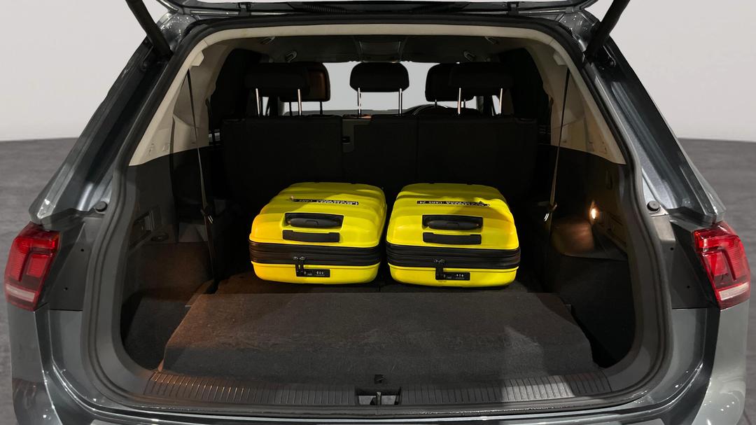 2019 Volkswagen Tiguan Allspace 110 Tsi Comfortline, Automatic, 83390 km, Boot Inside View with Luggage