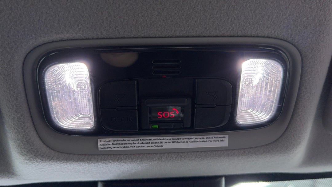 On-Roof Controls/Sunglass holder