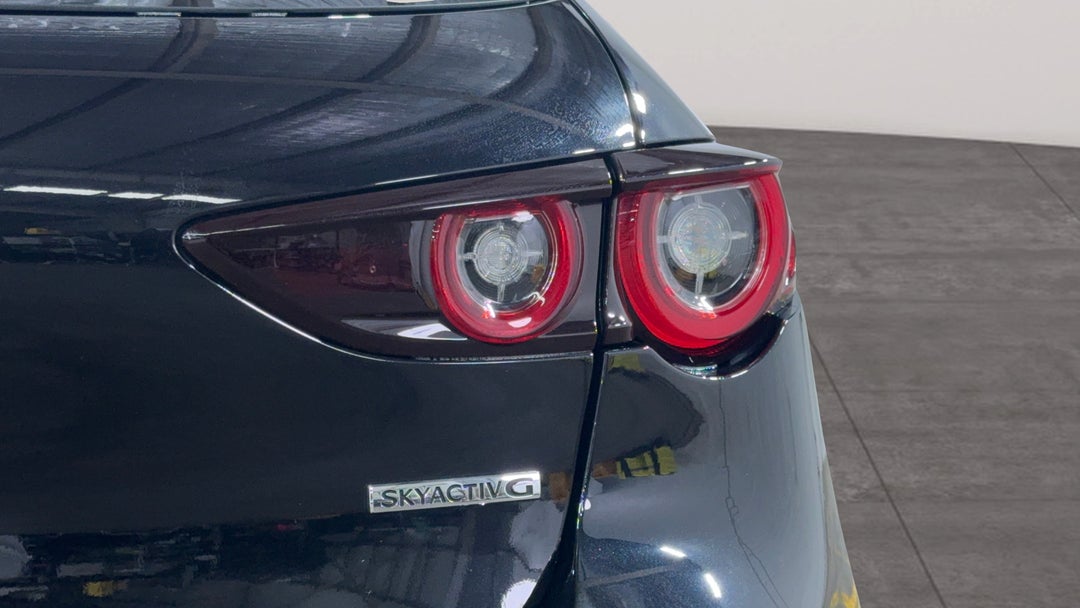 Badge (Boot Right Side)