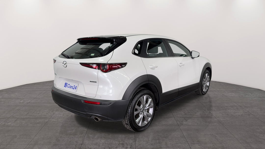 Right Back Diagonal (45- Degree) View