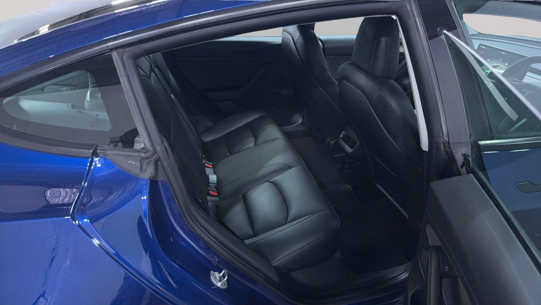 2022 Tesla Model 3 Rear-wheel Drive, Automatic, 65717 km, Right Side Rear Door Cabin View