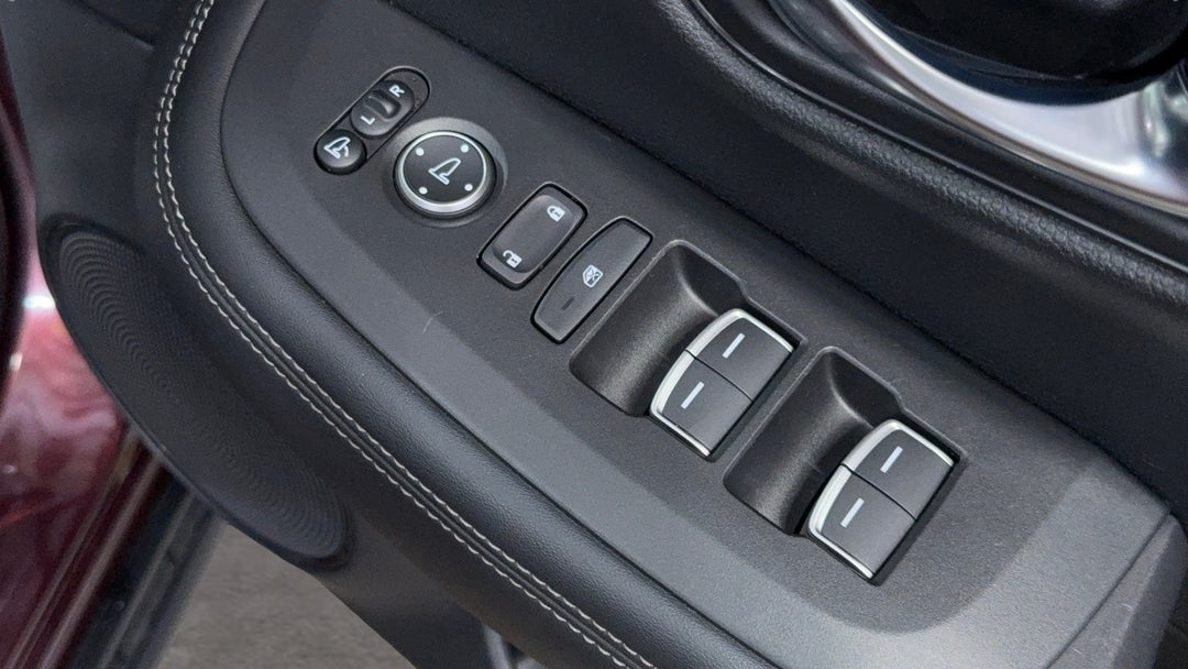 2023 Honda Zr-v Vti X, Automatic, 30259 km, Drivers Side Door Panel Controls