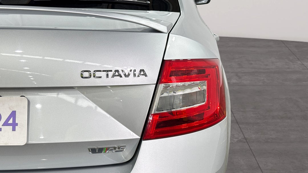 2015 SKODA Octavia Rs 162 Tsi, Automatic, 94691 km, Badge (Boot Right Side)