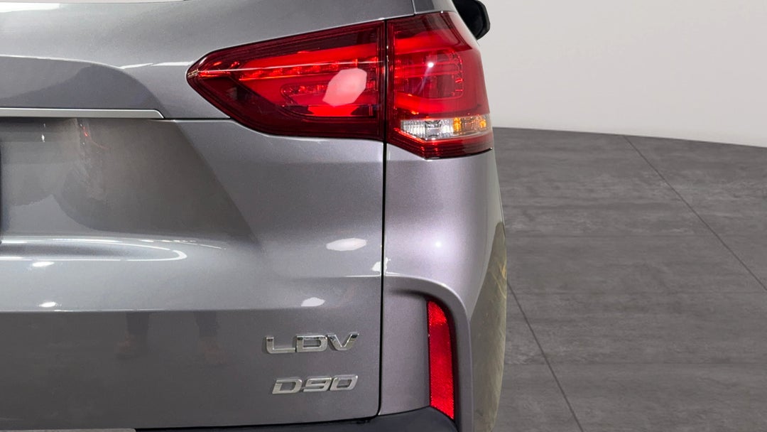 Badge (Boot Right Side)