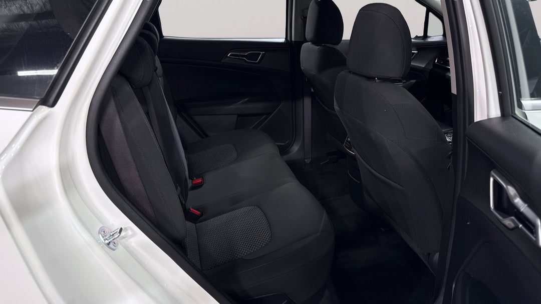 2024 Kia Sportage S (FWD), Automatic, 41133 km, Right Side Rear Door Cabin View